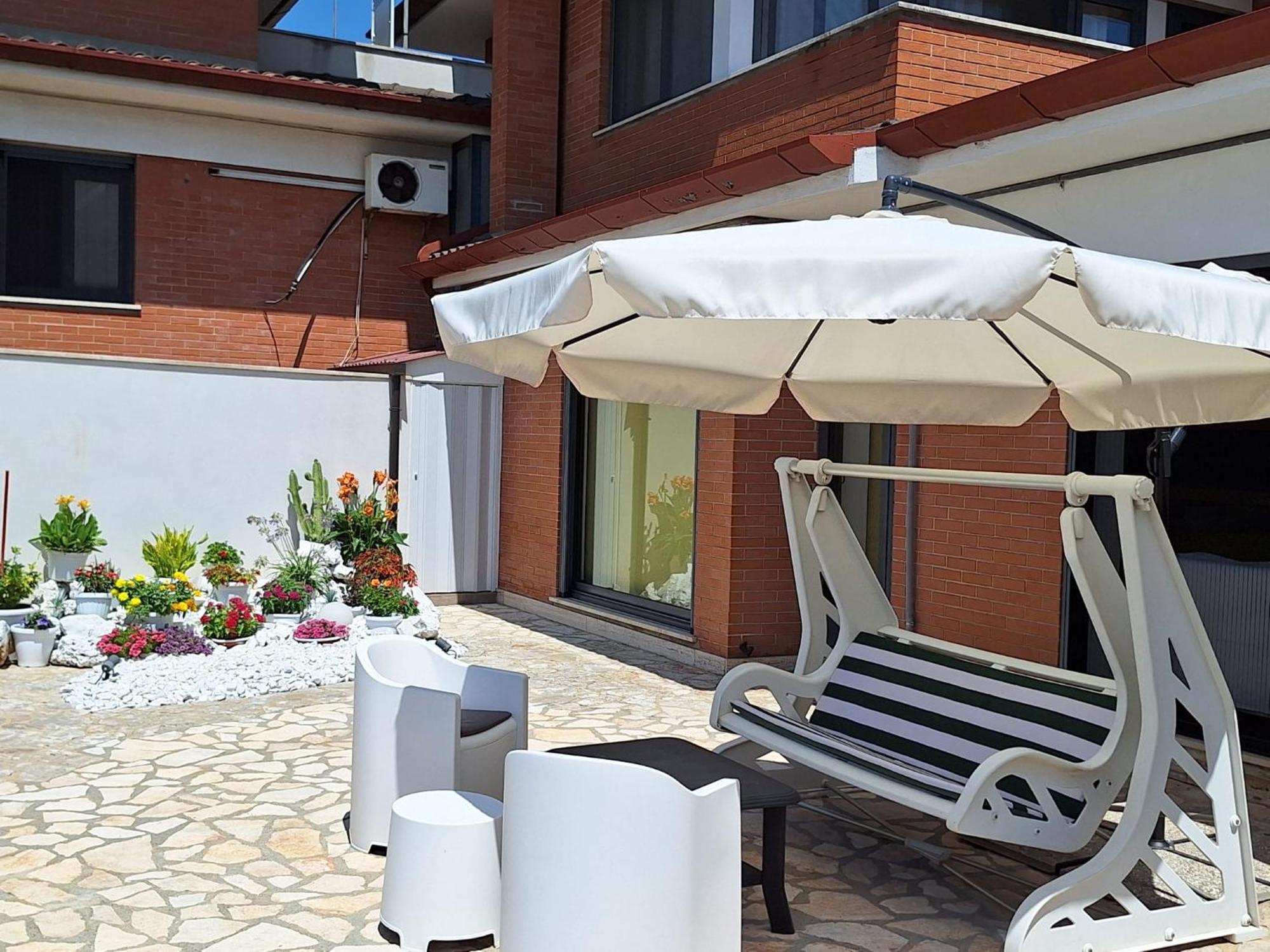 Green House Terracina Exterior foto