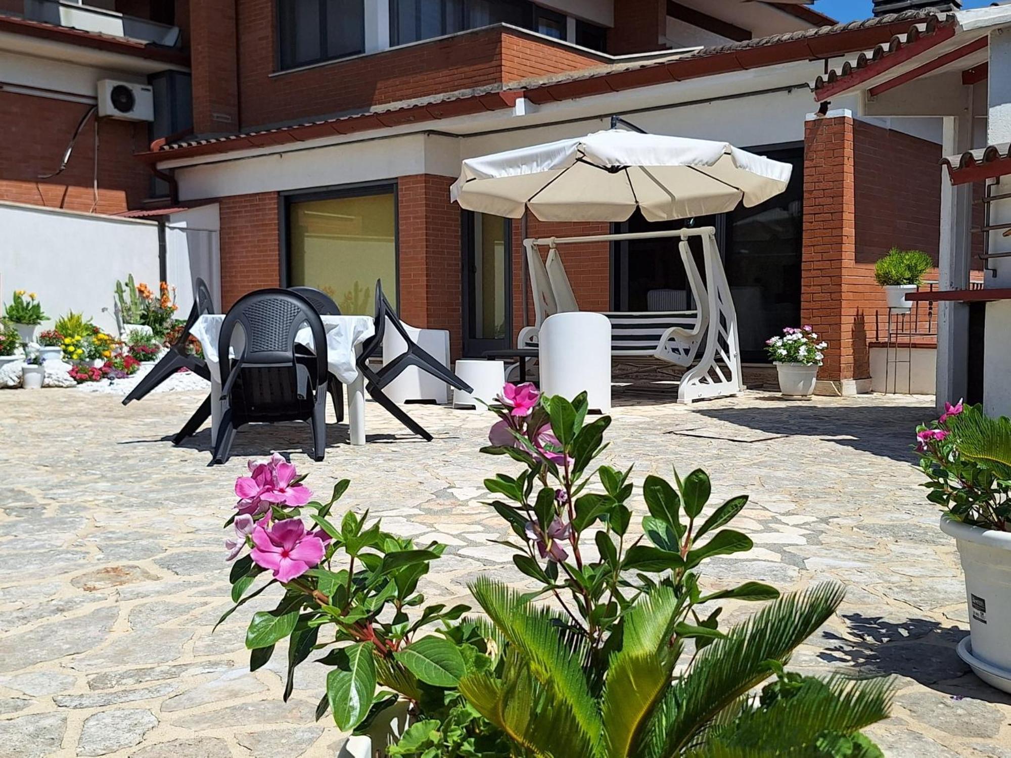 Green House Terracina Exterior foto